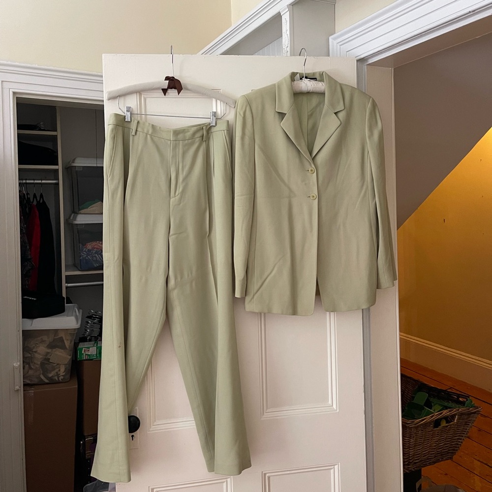 Linda Allard Ellen Tracy 3 Piece Suit Set